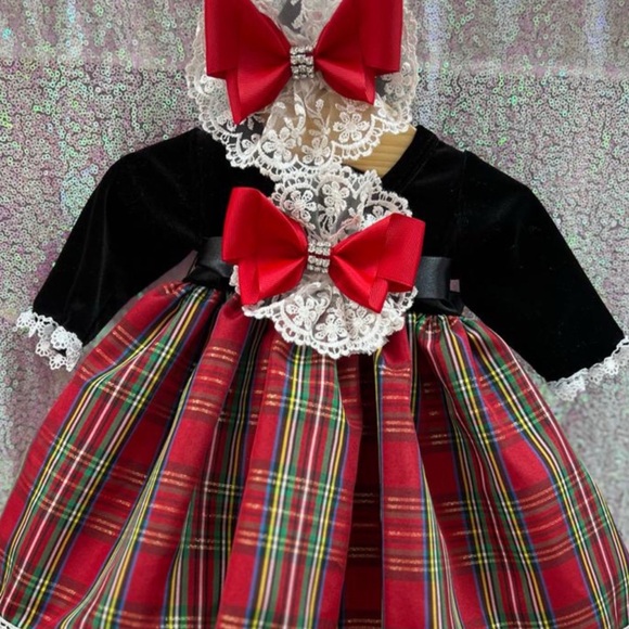 Red and Black Plaid Festive Costume - Picture 1 of 1